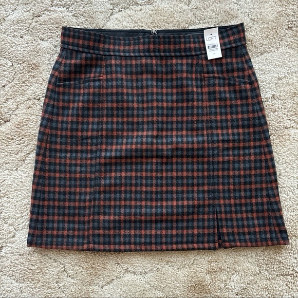 LOFT Dresses & Skirts - LOFT Plaid Pocket Mini Skirt